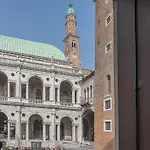 Centro Storico Apartment